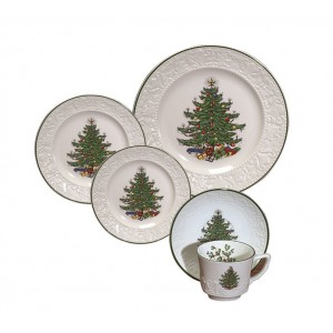 The Holiday Aisle Original Christmas Tree Dickens Embossed 20 Piece Place Setting Set THLA5710